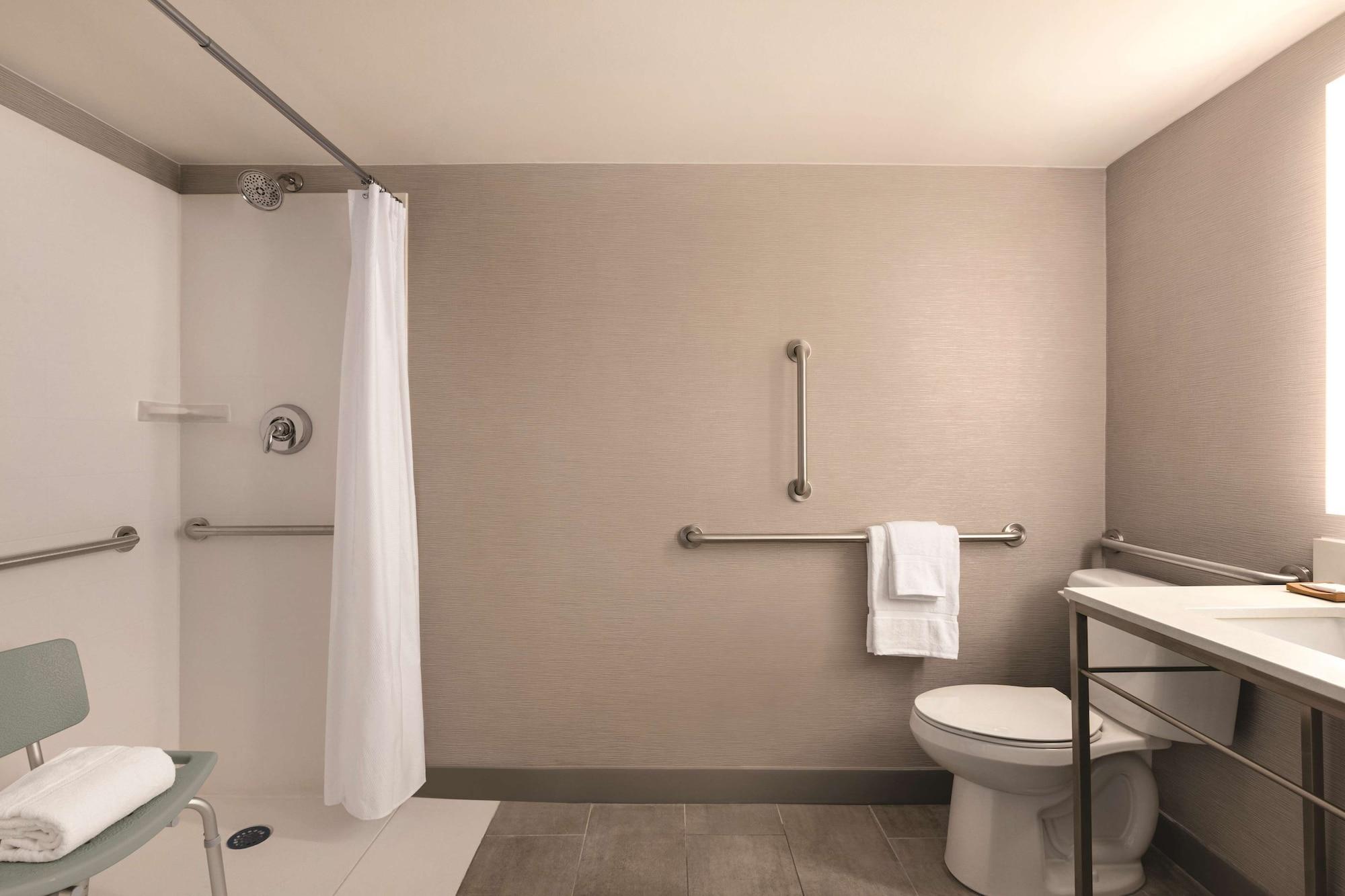 Holiday Inn Philadelphia Arpt-Stadium Area By Ihg Exterior photo